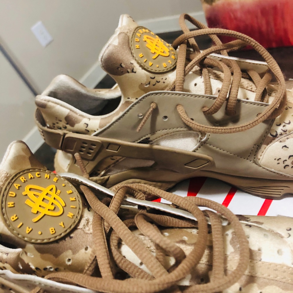 Nike AIR HUARACHE RUN